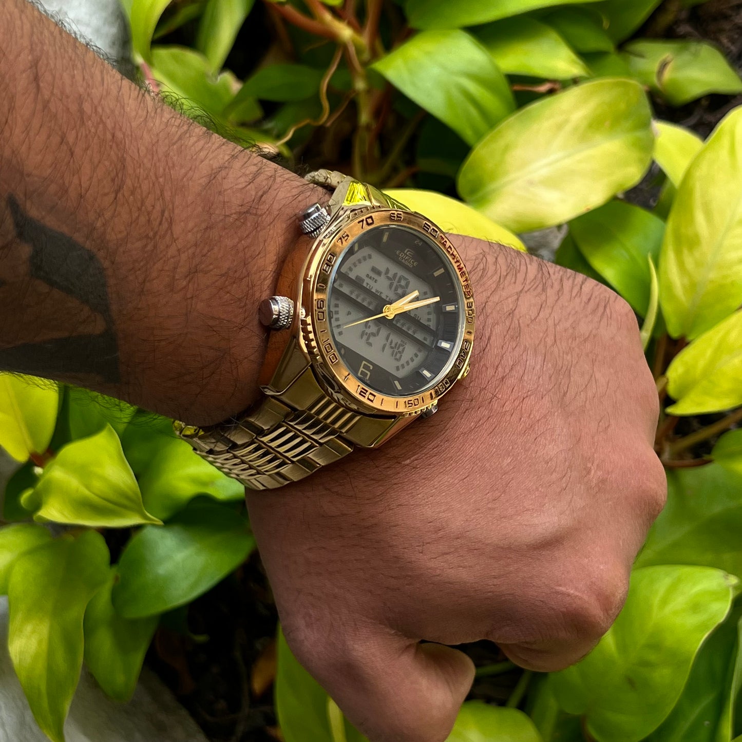 CASIO EDIFICE DOBLE HORA PARA HOMBRE REF D2N