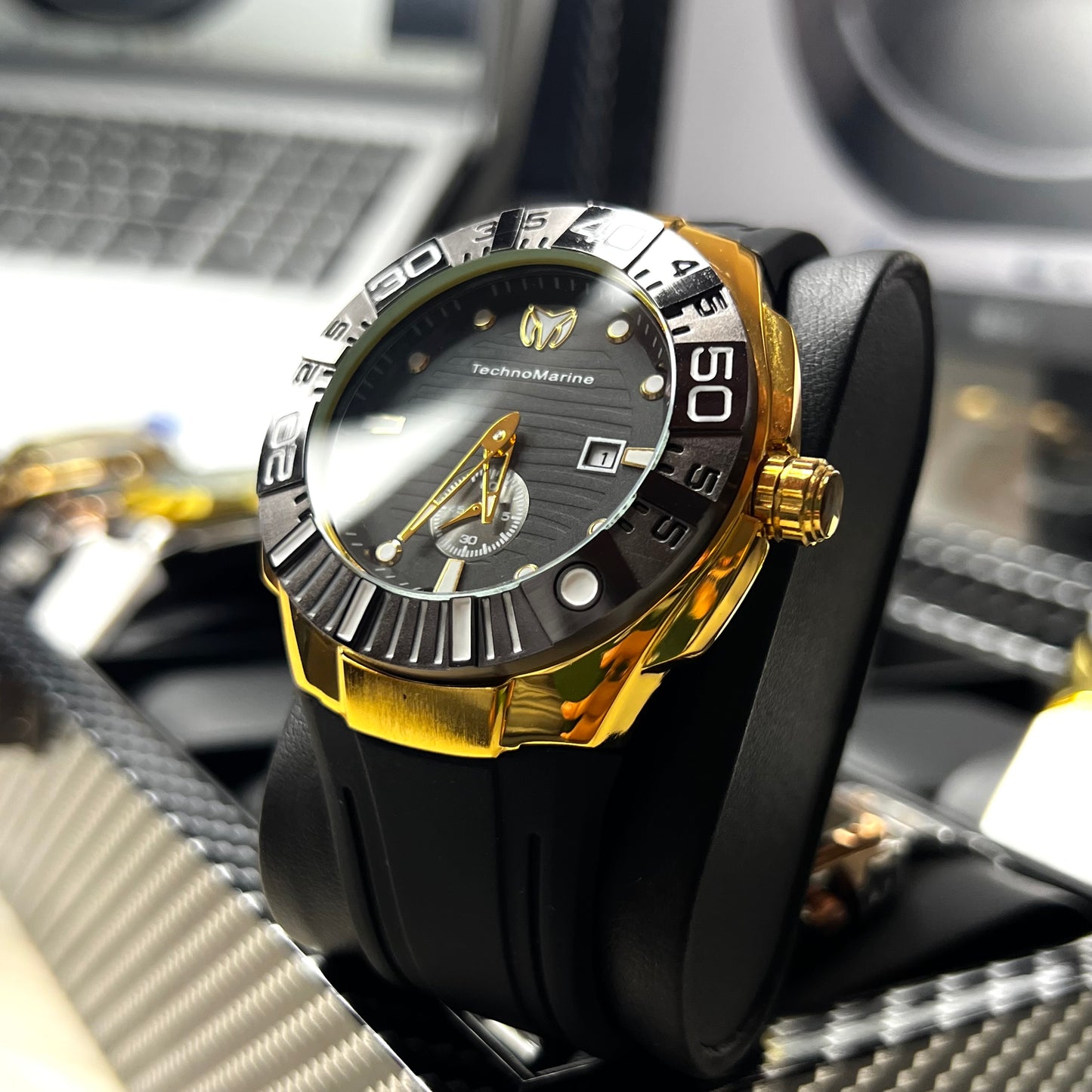 TECHNOMARINE DEPORTIVO PARA HOMBRE REF 5230 NDN