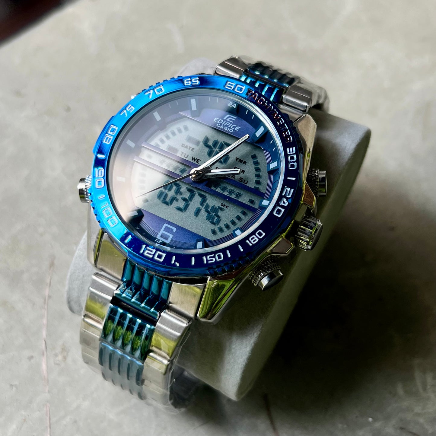 CASIO EDIFICE DOBLE HORA PARA HOMBRE REF BA2