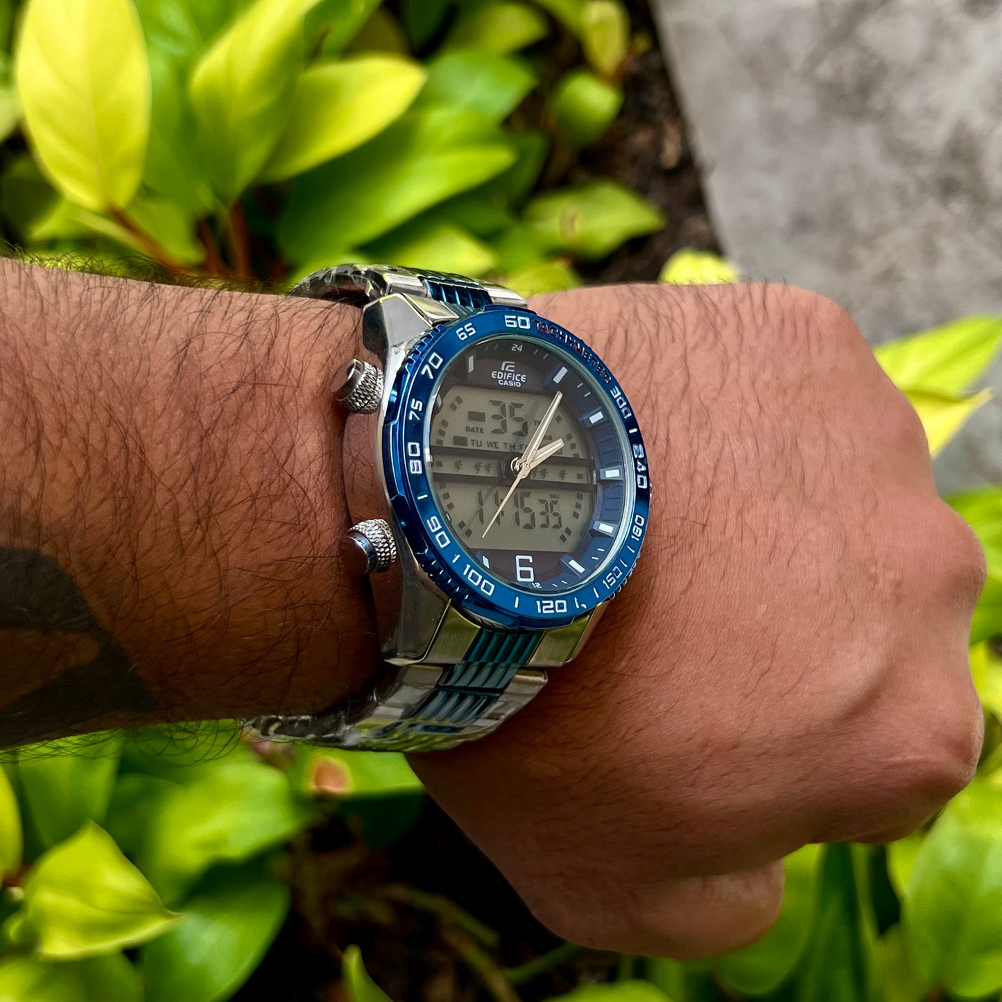CASIO EDIFICE DOBLE HORA PARA HOMBRE REF BA2