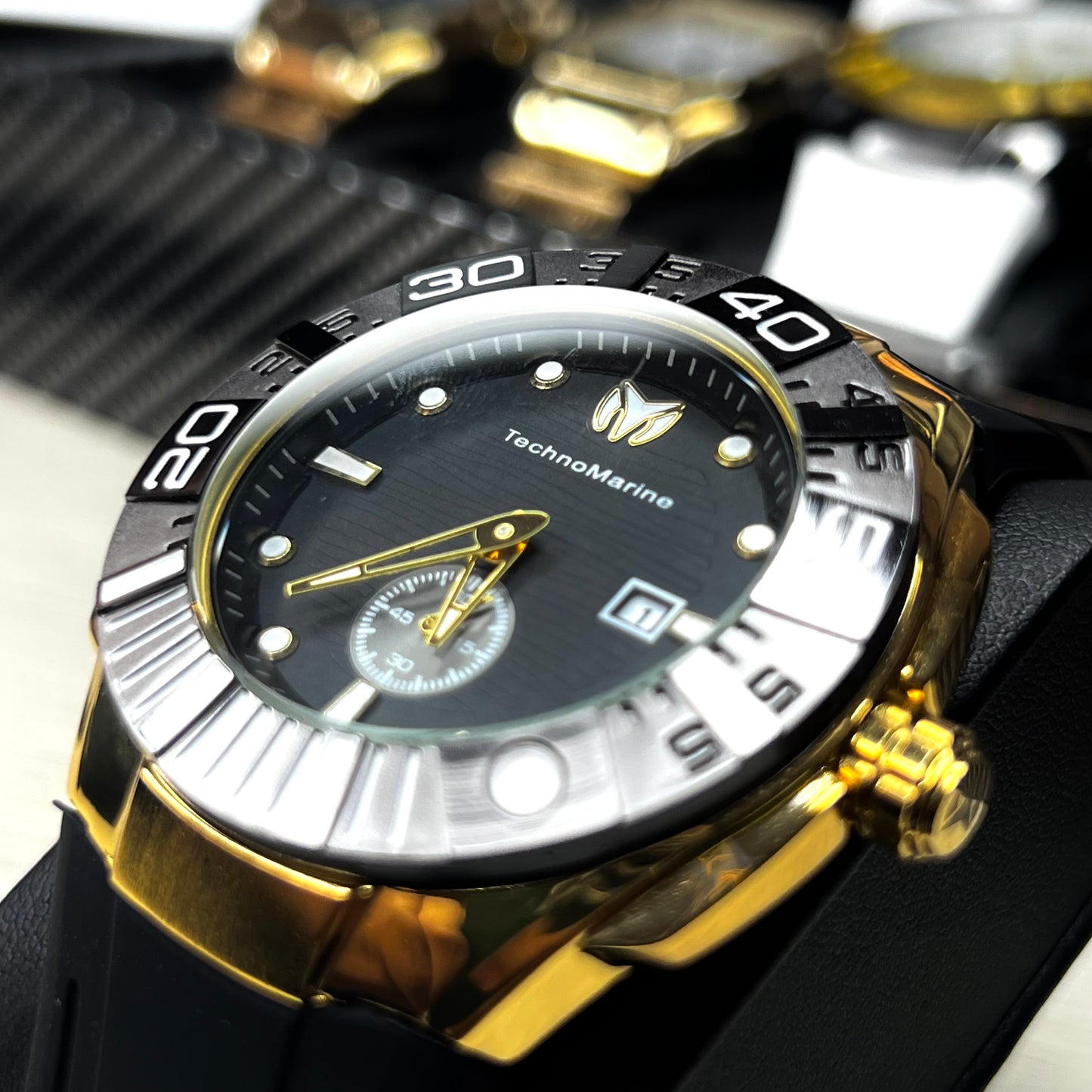 TECHNOMARINE DEPORTIVO PARA HOMBRE REF 5230 NDN