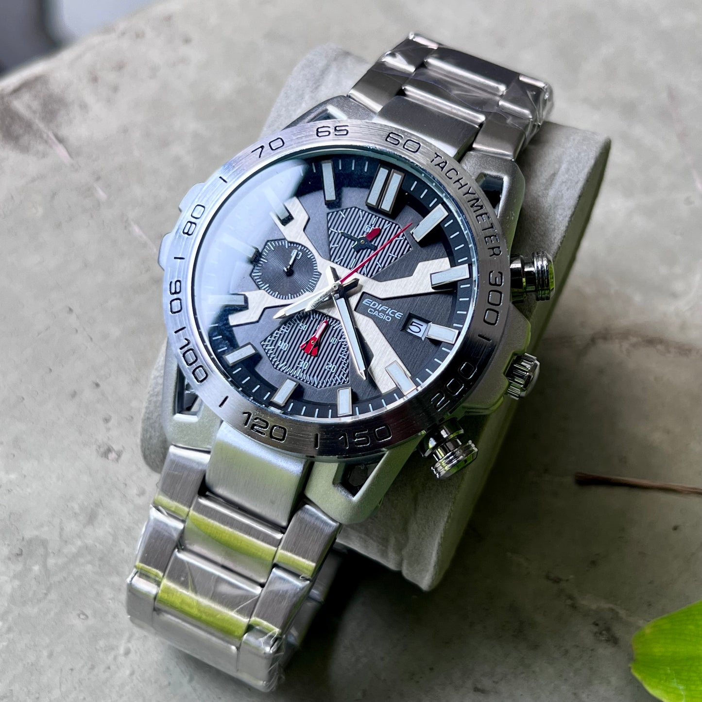 CASIO EDIFICE FUNCIONAL PARA HOMBRE REF EQB2000-P2NR