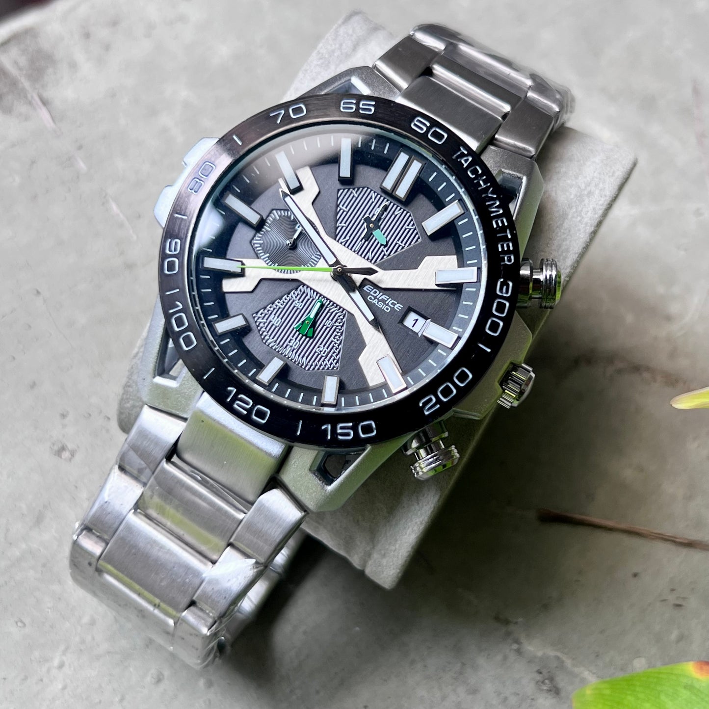 CASIO EDIFICE FUNCIONAL PARA HOMBRE REF EQB2000-PNV