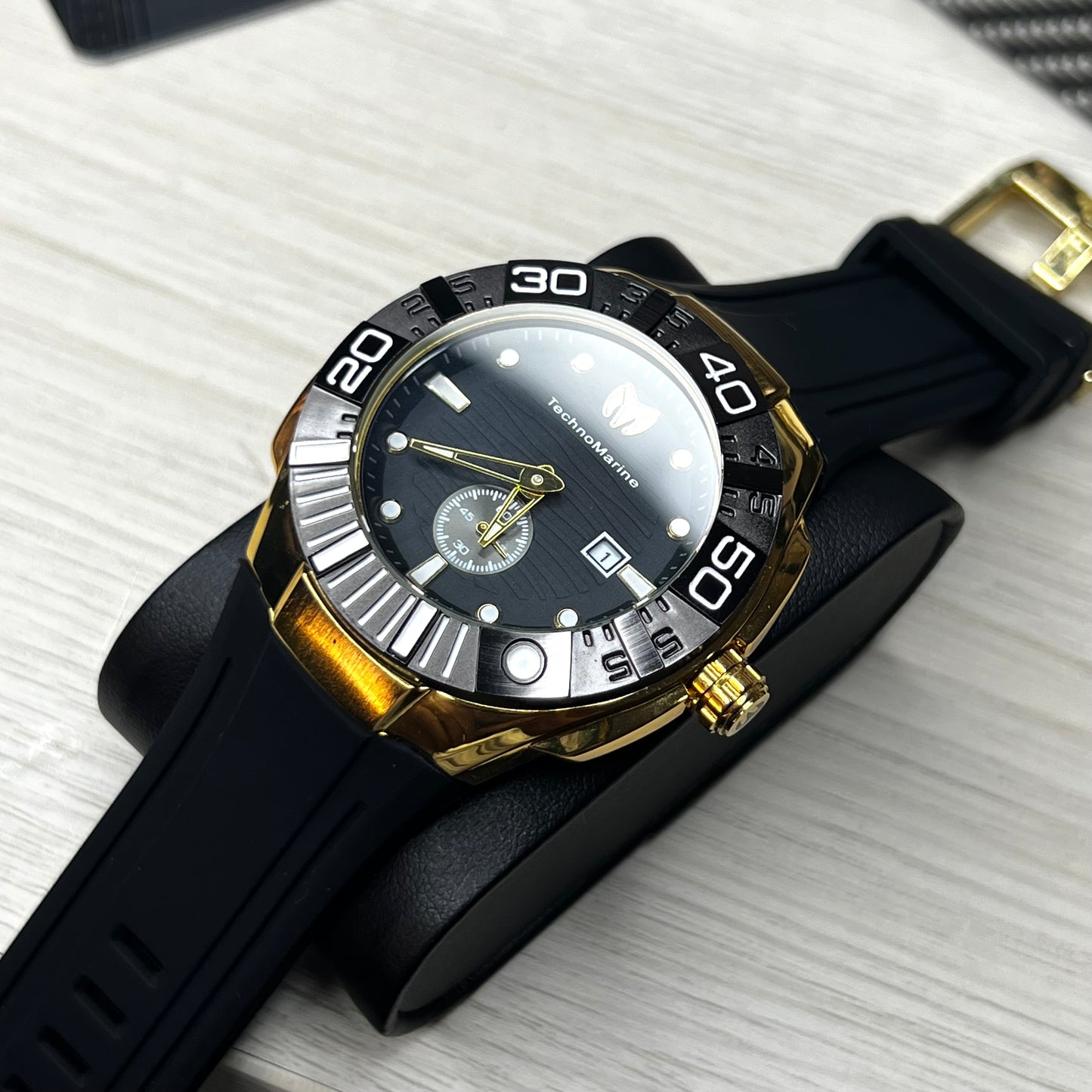 TECHNOMARINE DEPORTIVO PARA HOMBRE REF 5230 NDN