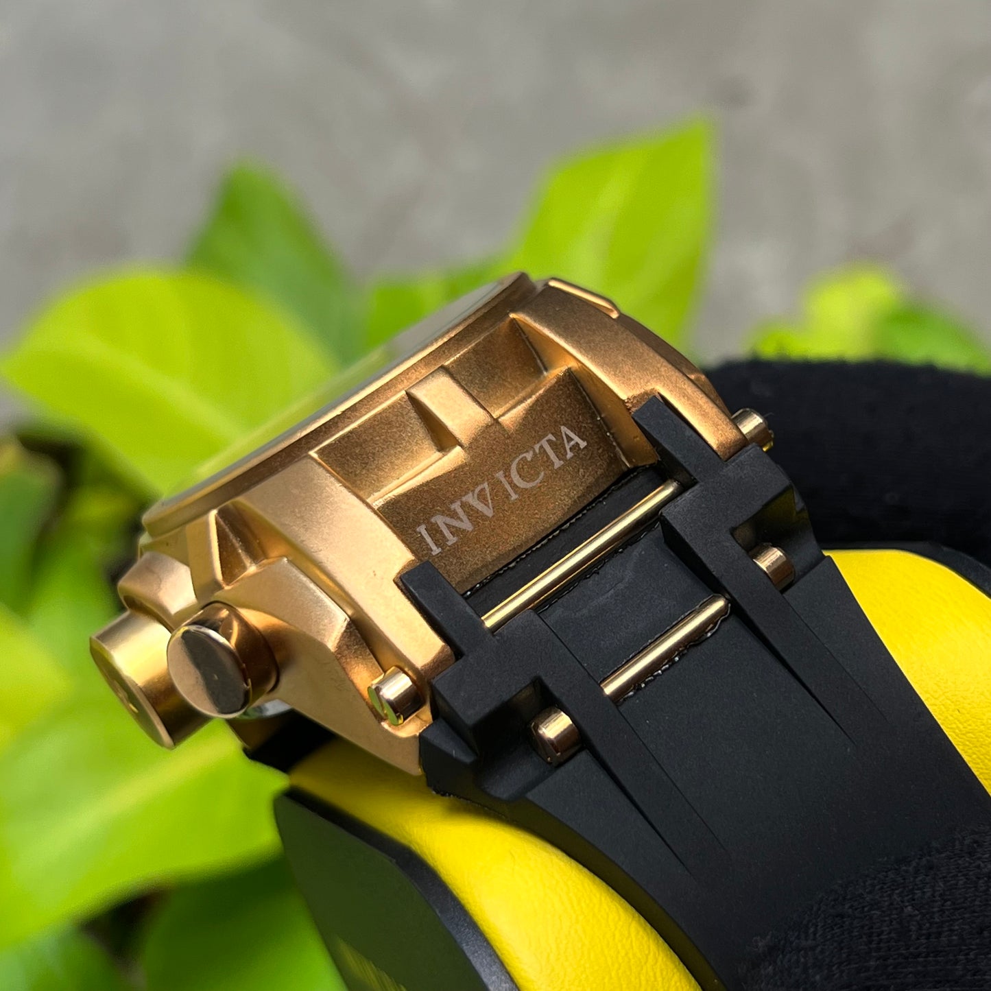 INVICTA BOLT ZEUS DEPORTIVO PARA HOMBRE REF N-DN