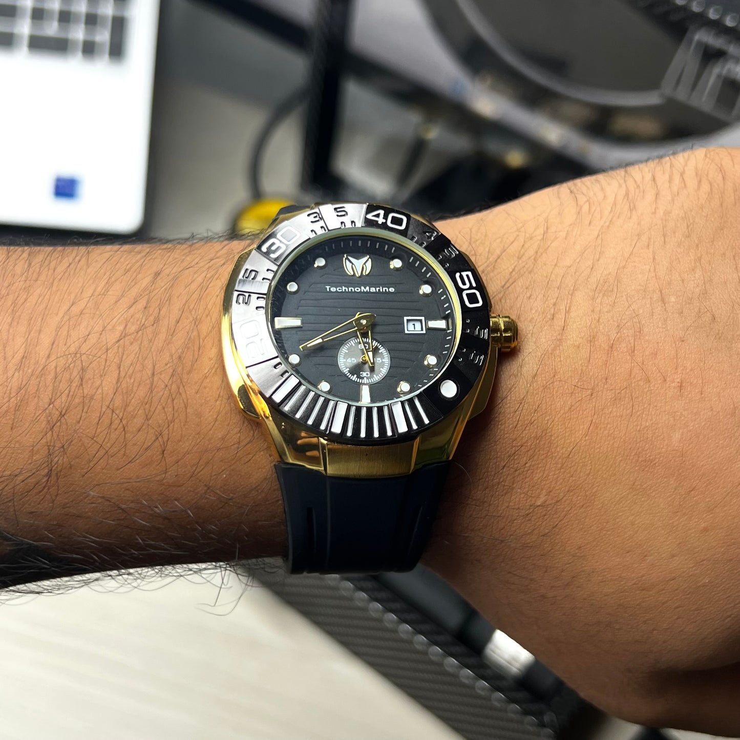 TECHNOMARINE DEPORTIVO PARA HOMBRE REF 5230 NDN