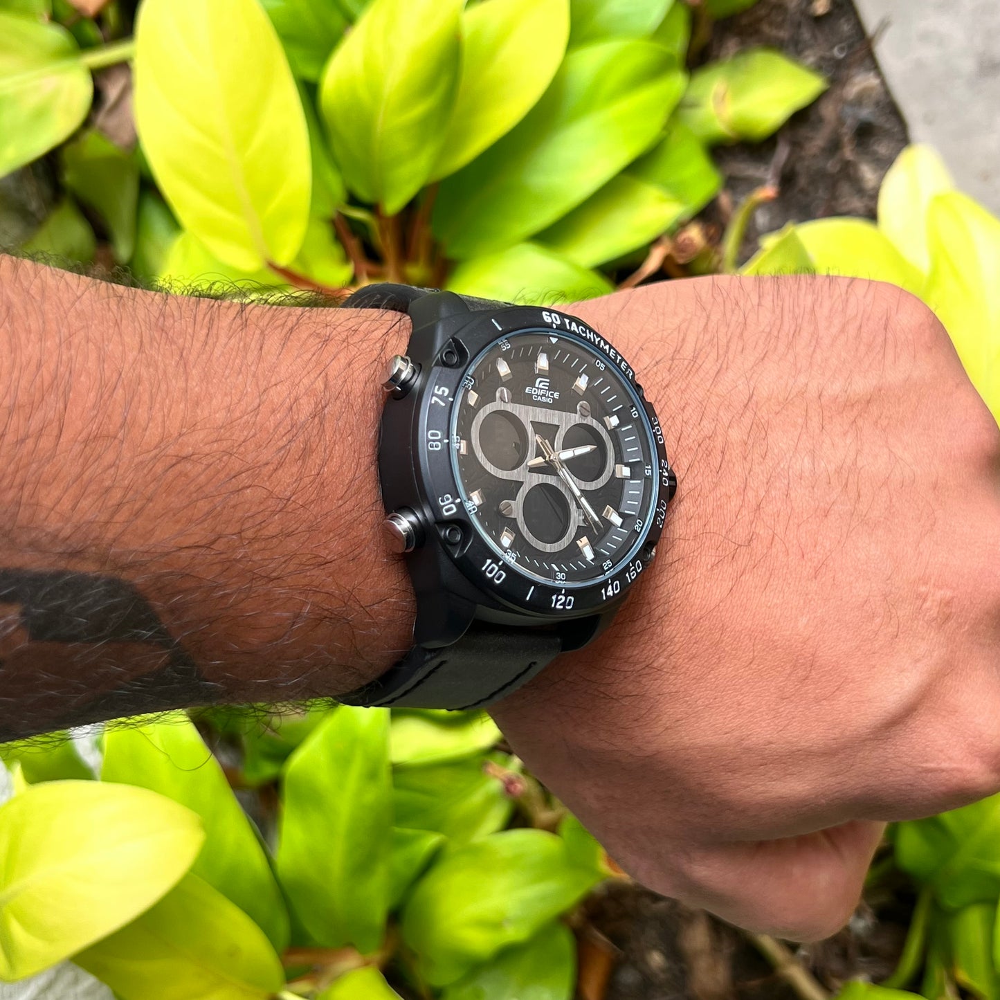 CASIO EDIFICE DOBLRE HORA PARA HOMBRE REF N3