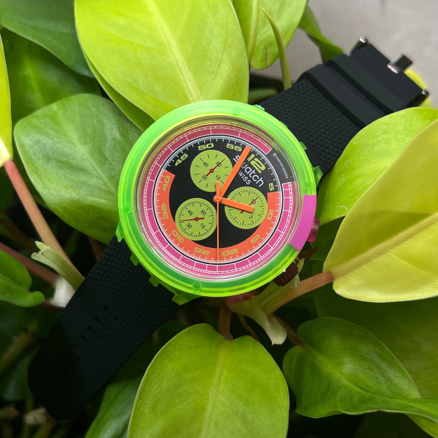 SWATCH NEON TO THE MAX UNISEX