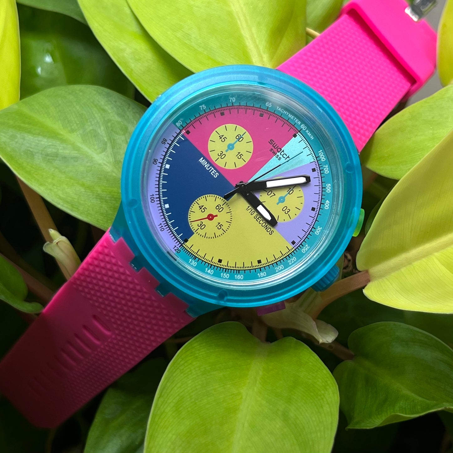 SWATCH NEON FLASH ARROW UNISEX