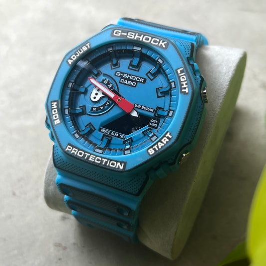 CASIO G-SHOCK COMIC’S PARA HOMBRE REF-2100A