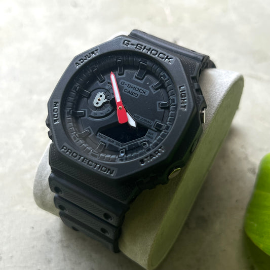CASIO G-SHOCK COMIC’S PARA HOMBRE REF-2100N