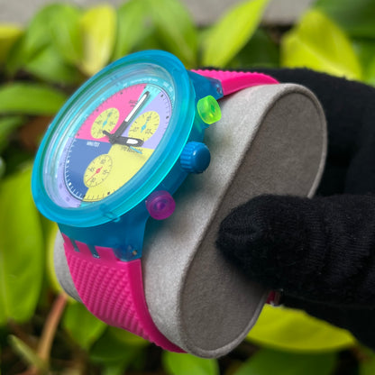 SWATCH NEON FLASH ARROW UNISEX